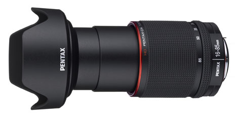 Pentax HD DA 16-85mm F3.5-5.6 ED DC WR, con paraluce, barilotto e lente frontale a prova intemperie